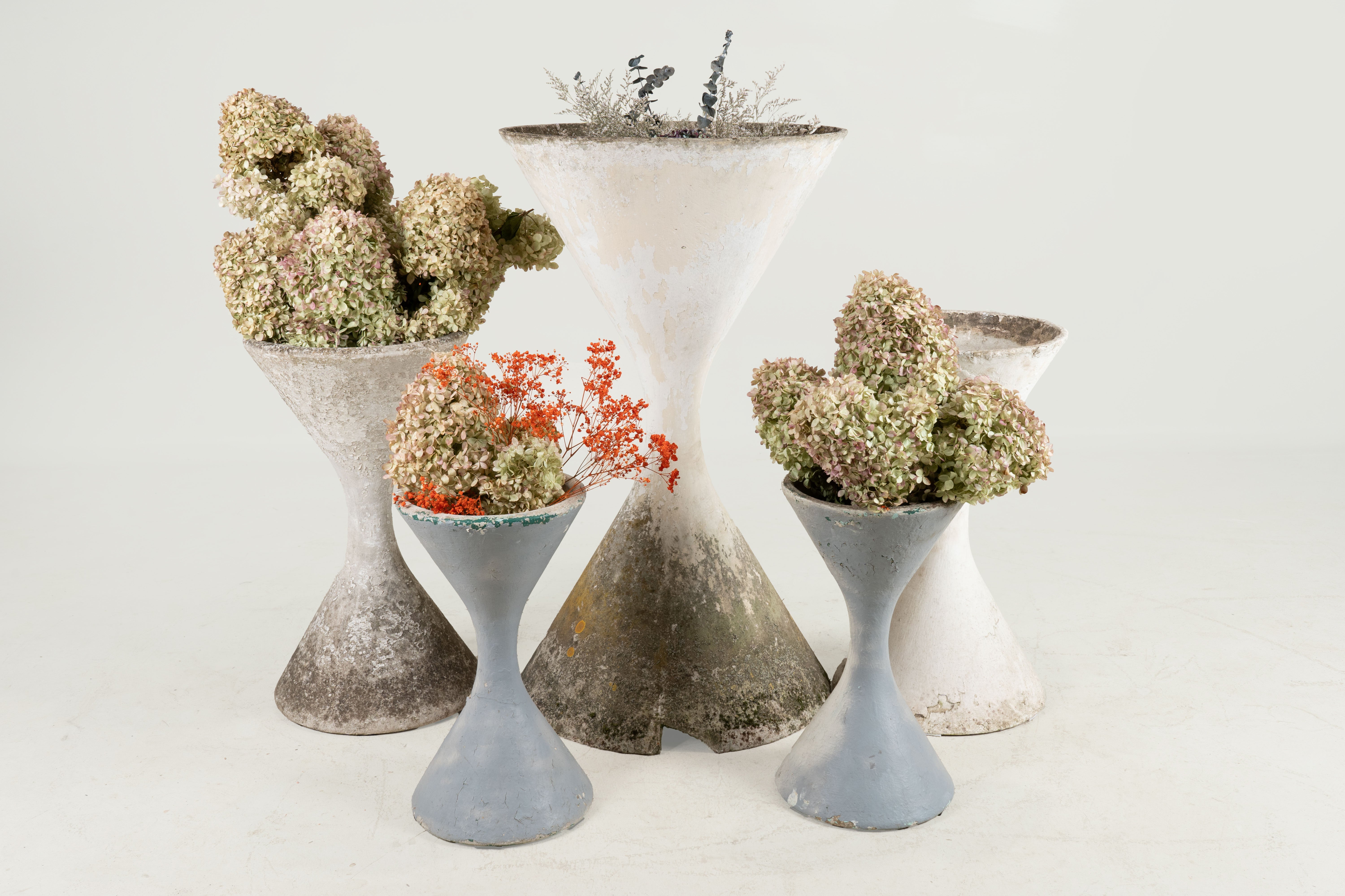 An Hourglass Diablo Planter by Willy Guhl, Switzerland, c.1960's
