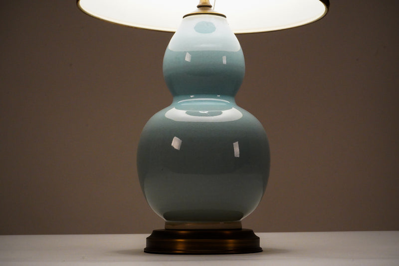 A Ceramic Vase Gourd Lamp