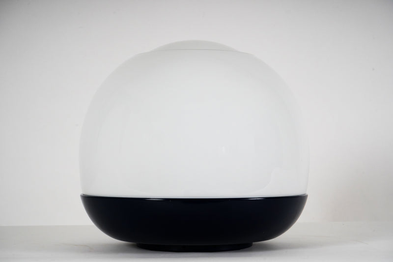An Italian Vintage 1970's Opaline Glass Table Lamp