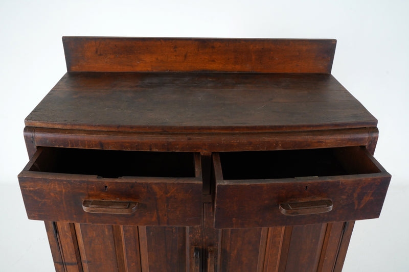 A British Colonial Cabinet