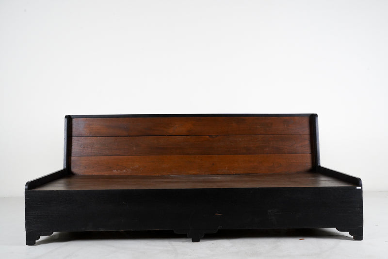 A British Colonial Daybed