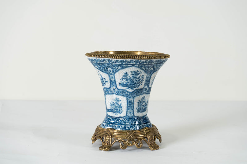 A Blue and White Porcelain Pot