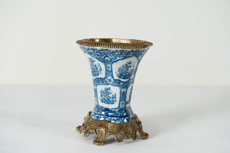 A Blue and White Porcelain Pot