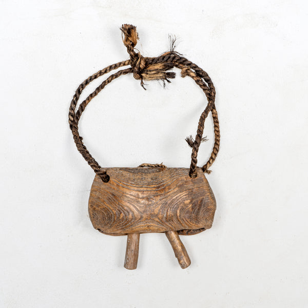 24T01021_A_Wooden_Cow_Bell_01_