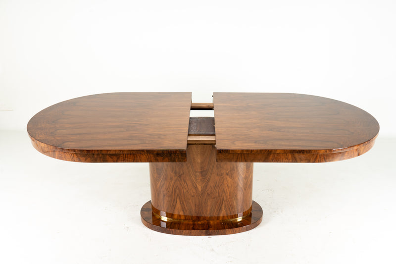 A French Art Deco Style Dining Table With a Center Leaf