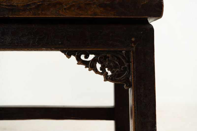A Pair of Chinese Horseshoe-Back Armchair (Set of 2)