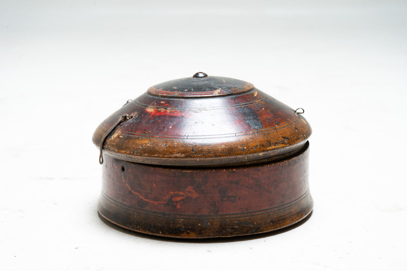 A Southeast Asian Betel Box