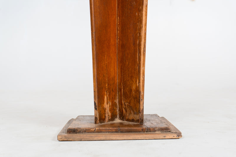 An Art Deco Stand