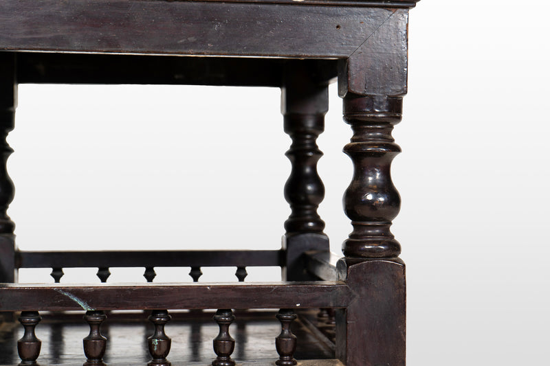 A Chinese Table