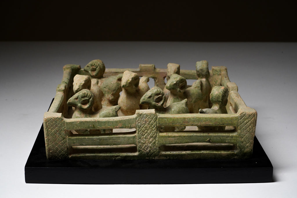RHS027_A_Han_Dynasty_Glazed_Sh