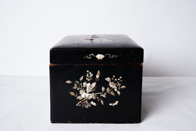 A French Sewing Box