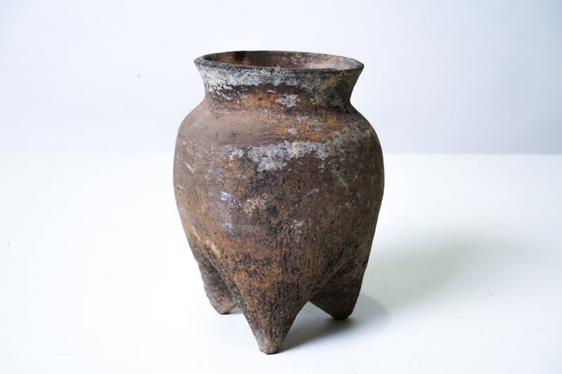 Chinese Neolithic Porcelain Vessel