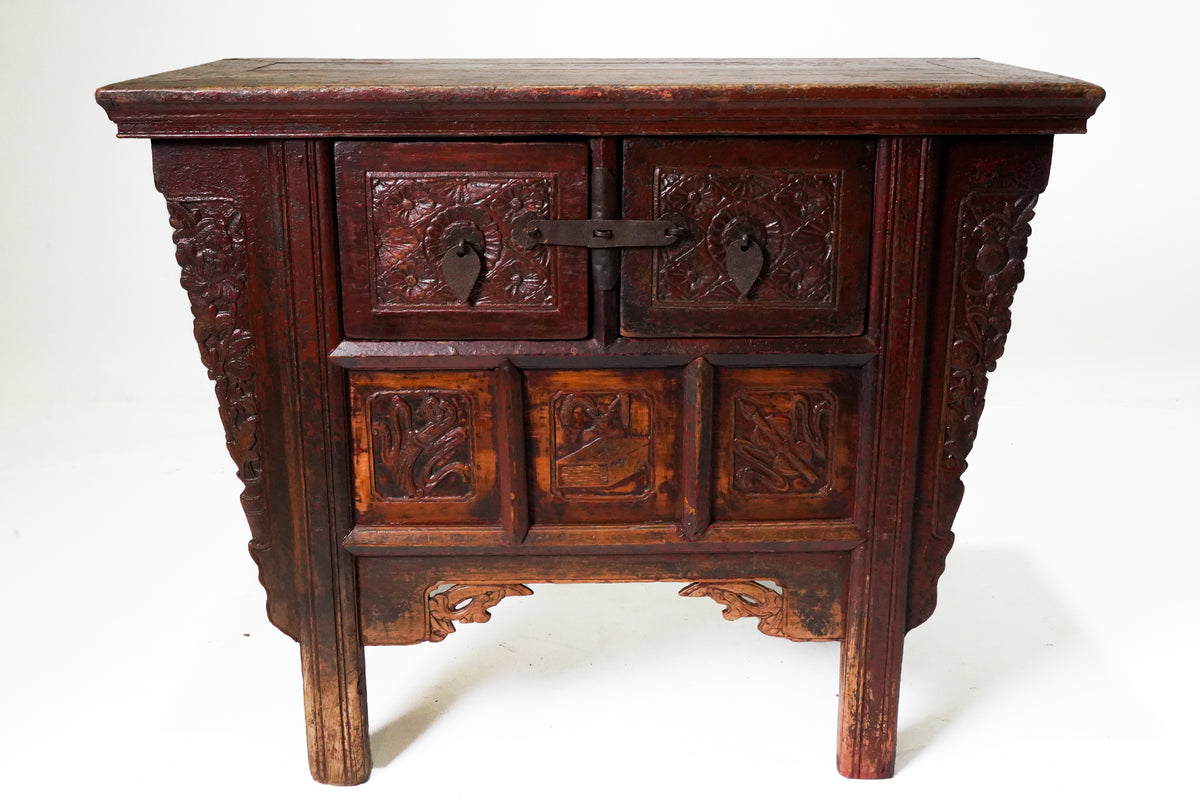 Butterfly Style storage chest, original patina